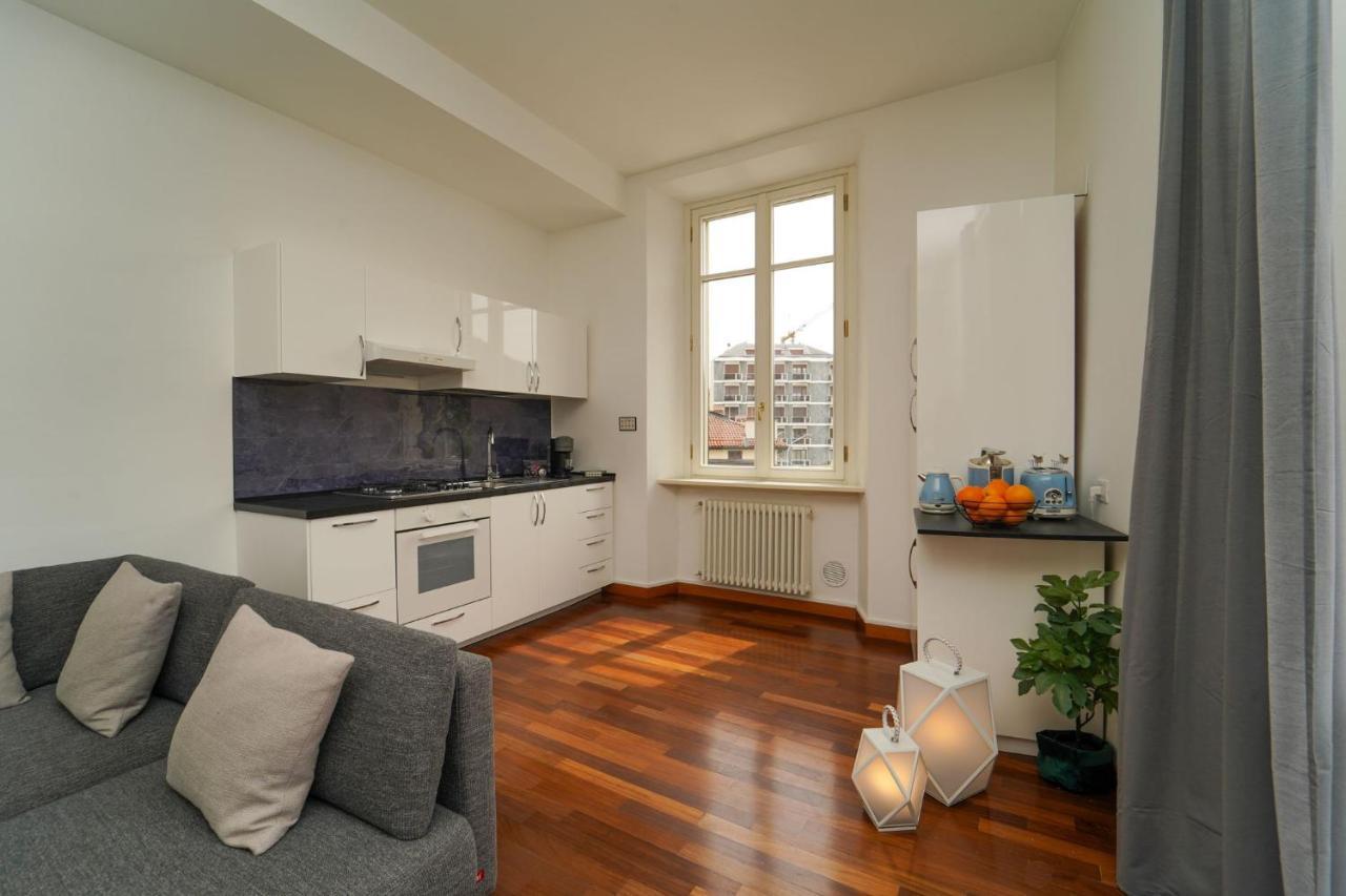 Appartamento Esclusivo Fronte Lago, In Centro A Como Con Garage Eksteriør billede
